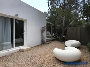 Suite con giardino a pochi minuti dalla playa - Image 2