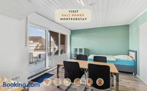 City Centre Apartments with Kitchen & 24h Self Check-in - Image 1
