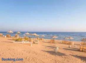 Makadi Heights Luxury 1-BR App with Garden & Lagoon View - Image 3
