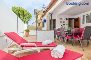 YourHouse Villa Xavier - Image 1