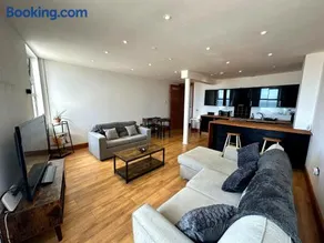 Seaside Apartment, on the doorstep of the Beach! - Image 3