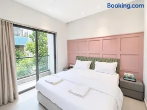 Braj Raj Regency - The Bay Suites - Image 2