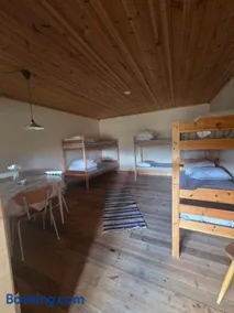 Ofvansjö Gård , Enkel stuga för övernattning på ett fd militärområde - Image 2