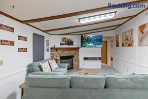 Peaceful 3BR Retreat - Near Statesville - Image 1