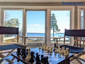 Lone Pine Oceanfront Cottage - Image 5