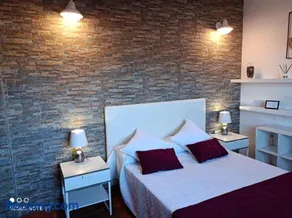 Ele House - Image 1