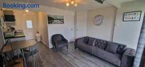 Watkin - Snowdon Cabins - cozy chalet - Glan Gwna, Caernarfon - Image 2