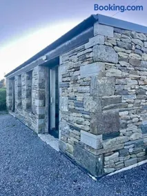 Clarefornia Stone Shed - Image 5