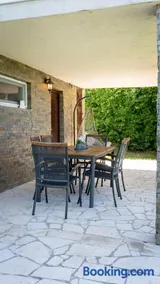 Family House with private pool - Image 3