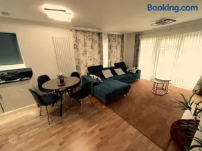 little hideout, Luxury Apartment - Image 4