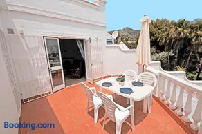 Rabat 24, Oasis de Capistrano Nerja - Image 3