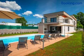 Villa arround Svetvincencenat with heated pool - Image 2