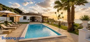 Voll ausgestattete charmante Villa mit privatem Pool, Garten und Grill | Nah am Strand | Haustiere sind willkommen - Image 1