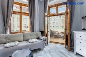 Functional and Comfortable Very Berry Studios in Poznań by Noclegi Renters - Image 2