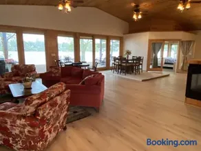Newly Remodeled House on Cedar Lake! - Image 2