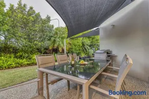 Luxury resort style villa pool by Custom Bnb Hosting - Image 5