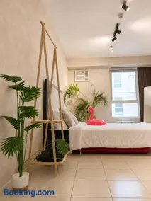 Isla Oak Suites Deca Manila - Image 1