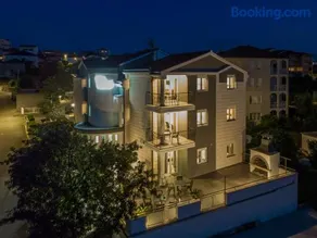 Villa Mihaela - Image 1