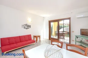 San Teodoro House With Garden - Image 3