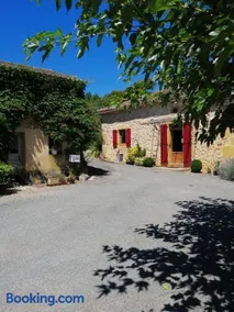 Holli cottage - Charming 2 bedrooms with terrace. - Image 1