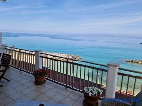 Casa Alexandr Piedigrotta - Image 1