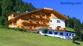 Hotel Schöne Aussicht - Image 1