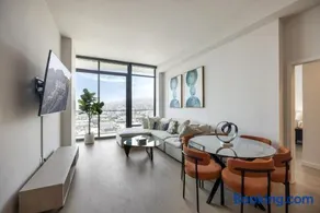 Seven Mile Penthouse Dream Hollywood View Pool - Image 4
