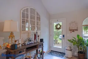 Roxy - Image 3