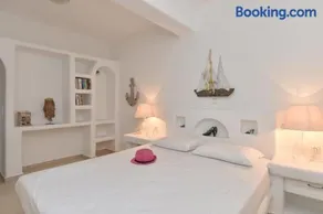 Yria Holiday Home Paros - Image 1