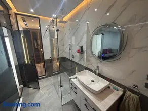 شقة 200 متر جديدة بالكامل للايجار في الحى التاسع مدينة العبور القاهرة - Image 2