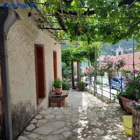 Maroudas Traditional Guest House - Image 5