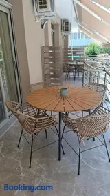 Gatos Village Luxurious Suites & Lofts - Image 3