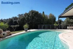Villa con jardín, barbacoa y piscina privada - Image 2