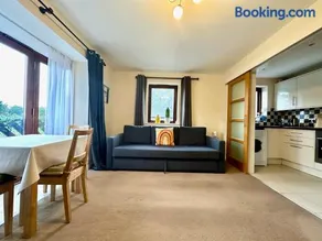 Super Apartment next to Bicester Village Sleeps 4 - Image 2