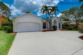 Piccadilly Beach House - Beautiful Updated Home, Private Pool, Tennis, Pickleball Minutes from Downtown 5th Ave & Beaches!!! - Image 1