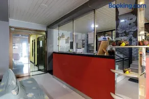 RedDoorz Syariah near Mall Of Serang - Image 4