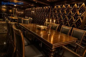 HOTEL GUGLUX &WINE CELLAR - Image 3