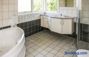 8 Person Holiday Home in Humble - Image 4
