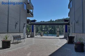 Escape to Coeur d'Alene - Image 5