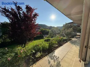 Lautertal Panorama-Suite - Kingsize-Bett & Badewanne & Dusche - Raucherbereich vor überdachten Terrasse - Rosengarten - Parkplätze 15m entfernt- Naturschutzgebiet vor Haustüre - sehr ruhige Gegend - Self-Checkin - 45qm2 - Image 2