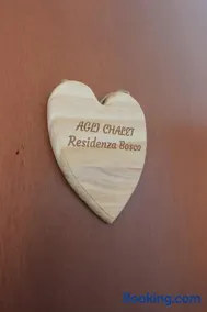 AgliChalet Bosco-Vasca idromassaggio privata, condivisa tra i due chalet, con parcheggio privato gratuito e colonnina ricarica auto veloce con supplemento - Image 4