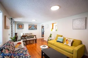 Spacious 5BR & 2BA House w Bathtub, Laundry, Kitchen near Stone Zoo 597 - Image 2