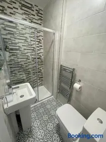 Ivy Bank Guest House, Tenby - Image 2