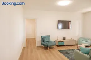 Verde Acqua boutique flat vista mare - Image 3