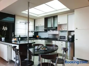 Villa Anna with Private Pool, Play area & BBQ, 5km from the Beach - Image 3