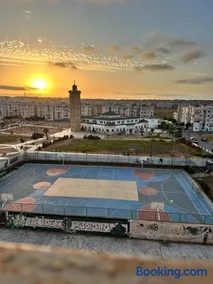 Appartement Économique Familial avec Vue Panoramique, 10 Min de la Plage Mehdia Budget-Friendly Family Apartment with Panoramic View, 10 Min to Mehdia Beach - Image 2