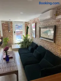 Chic Urban Pied a Terre in Heart of DC - Image 2