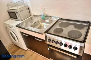 Central Apartment - Image 4