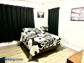 Tranquility Cottage - Image 2