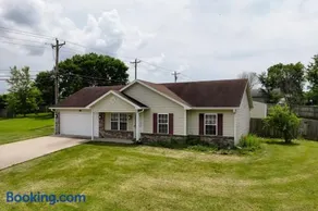 Quiet, Family Friendly Home - Image 1
